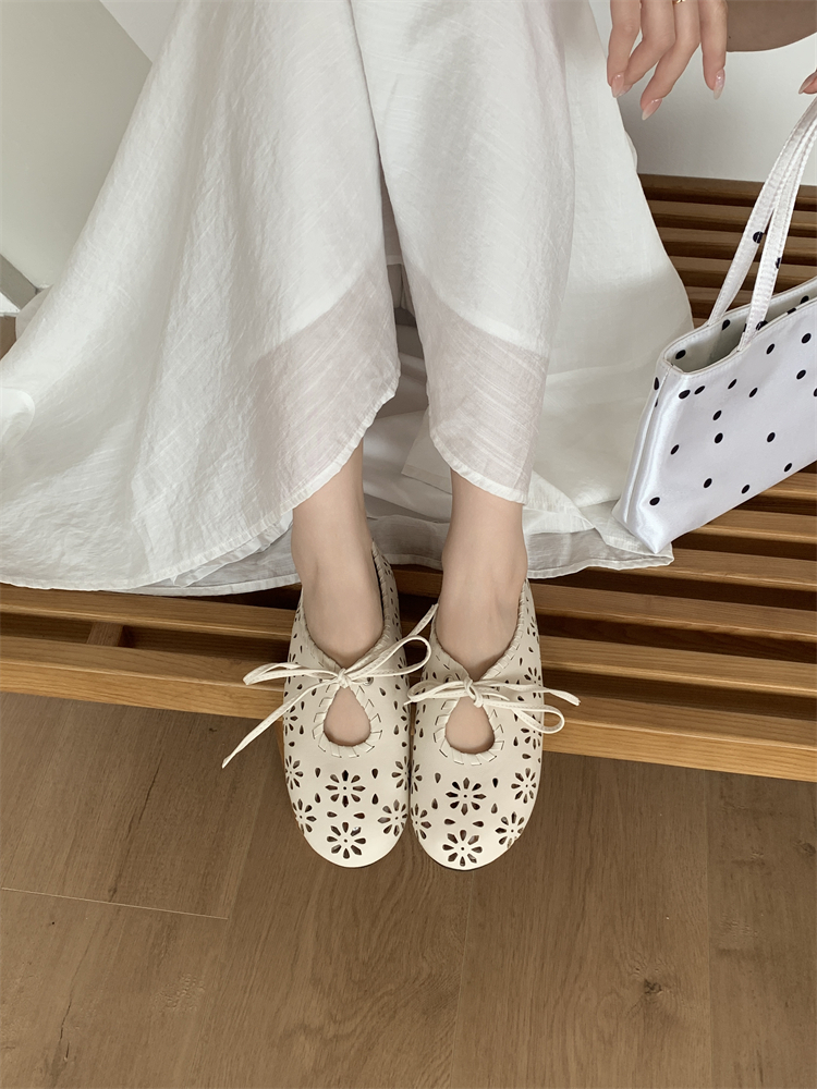 Retro Flat Leather Mary Jane Shoes for Women 2026 New Lace-up Hollow Out Breathable Casual Shoes - Image 3