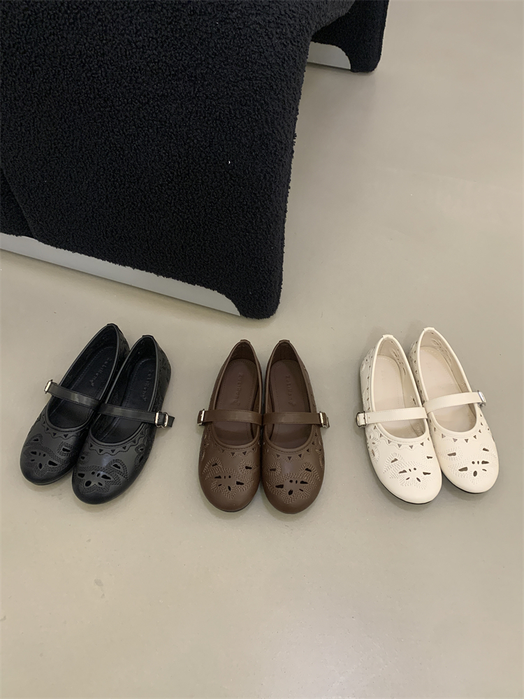Retro Hollow Mary Jane Thick Sole Shoes for Women 2026 Spring Summer Slip-On Soft Sole Comfortable Commute Low Top Shoes