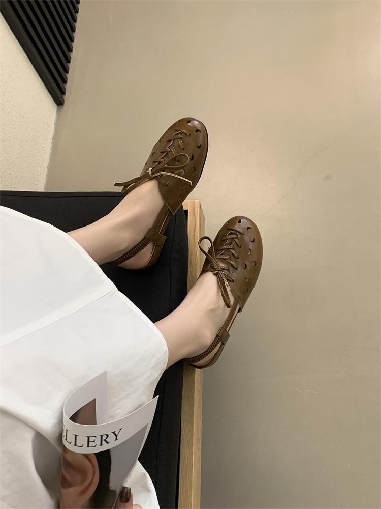 Women's Summer Low Heel Sandals 2026 New Sweet Hollow Out Roman Shoes - Image 3