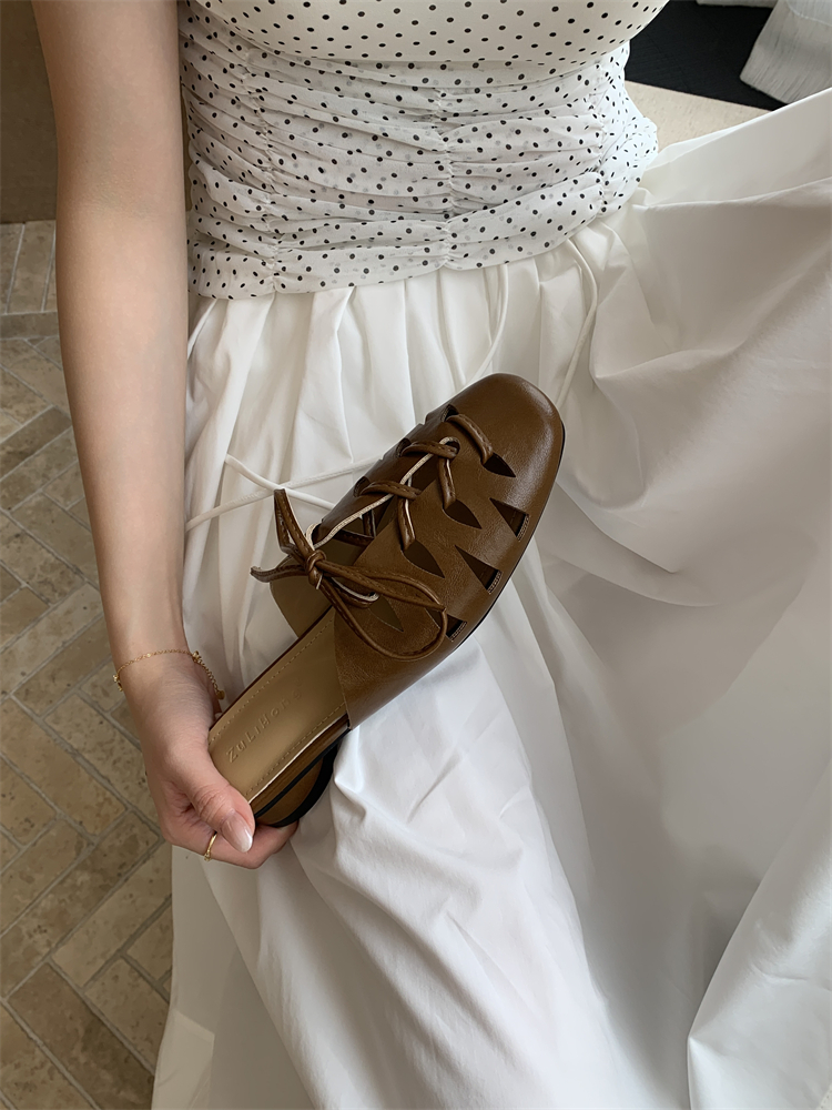 Women's Hollow Out Strap Mule Shoes Low Heel Retro Slip On Breathable Sandals - Image 3