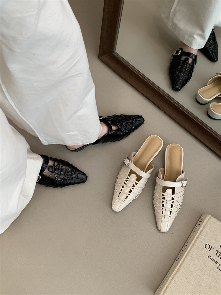 French Retro Hollow Out Slippers Women Low Heel Mule Shoes Slip On Casual Woven Sandals - Image 2