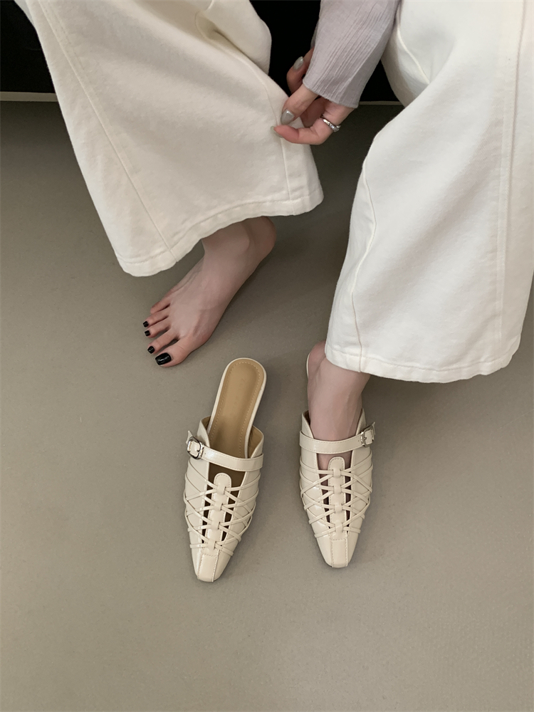 French Retro Hollow Out Slippers Women Low Heel Mule Shoes Slip On Casual Woven Sandals - Image 4
