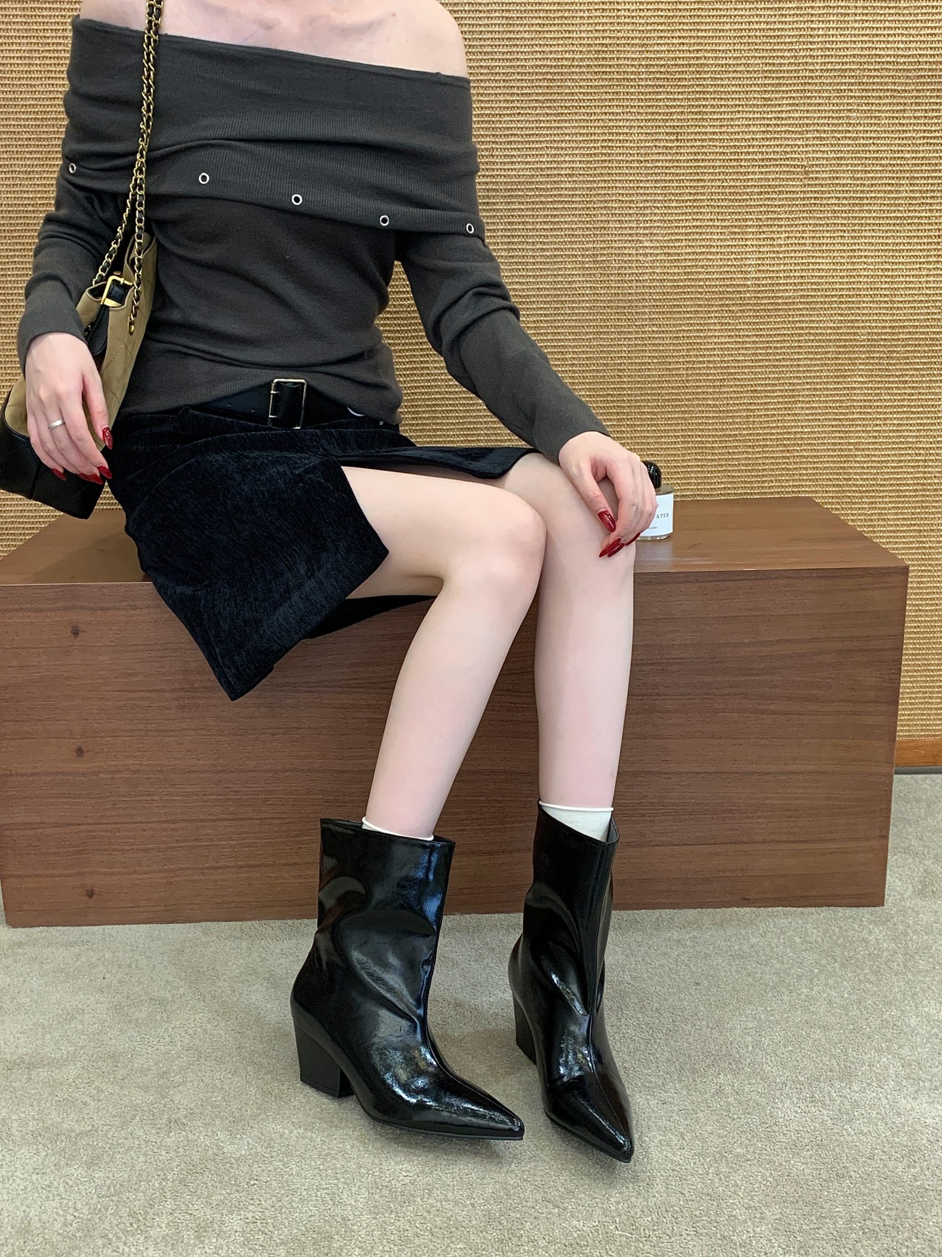 Light Breeze! Milady Gray Wide-Shaft Short Boots Women's High-Class Cowhide Wedge Slip-On Fashion Boots Autumn Winter - Image 3