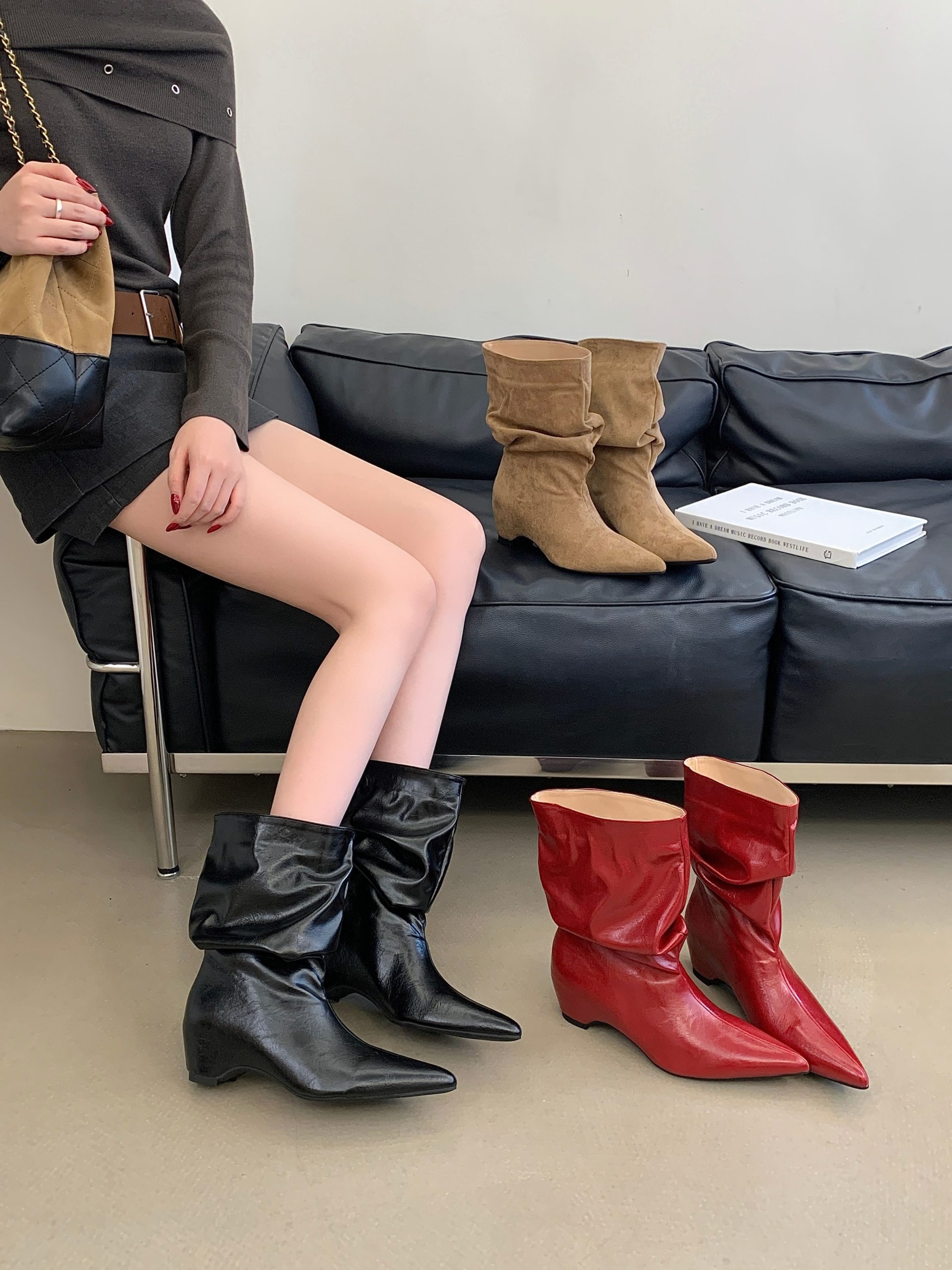 2026 New Sexy Stacked Mid Calf Boots with Pleated Wide Shaft Pointed Toe Fashion Heel Boots